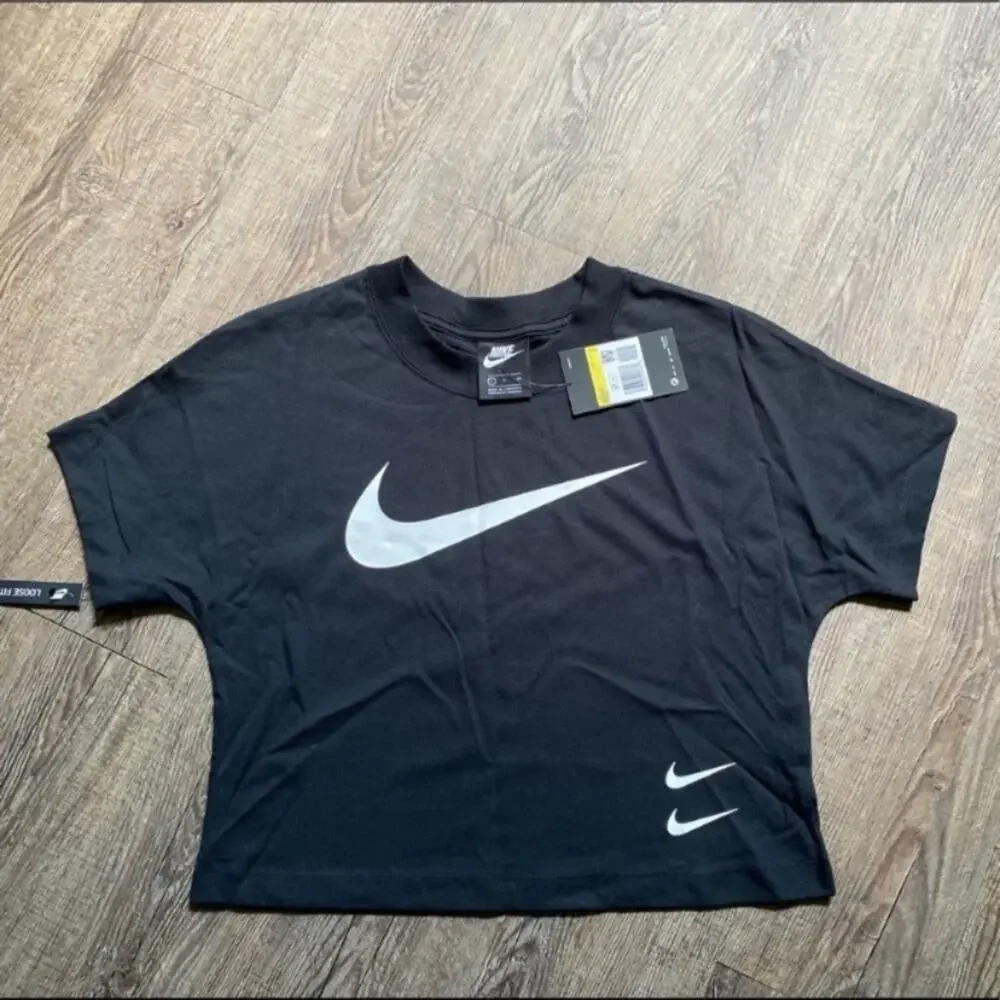 Nike sportswear Dual swoosh t shirt - Picture 2 of 10